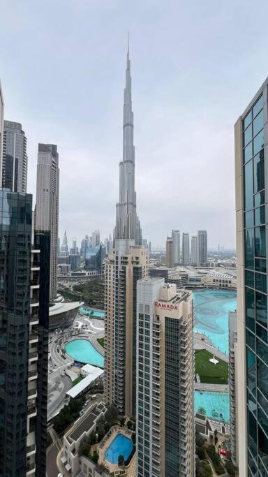 Luxury Burj Khalifa View - Mins Walking Dubai Mall Lejlighed Eksteriør billede